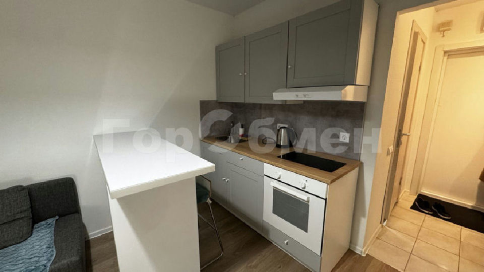 Продается 1-комнатная квартира, площадью 19.00 кв.м. Москва, улица Саларьевская, дом 9