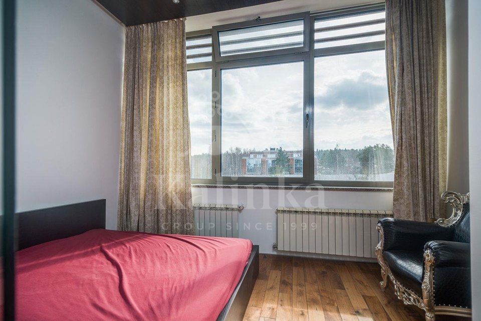 Продается 3-комнатная квартира, площадью 125.00 кв.м. Московская область, Одинцовский район, деревня Жуковка, дом 58