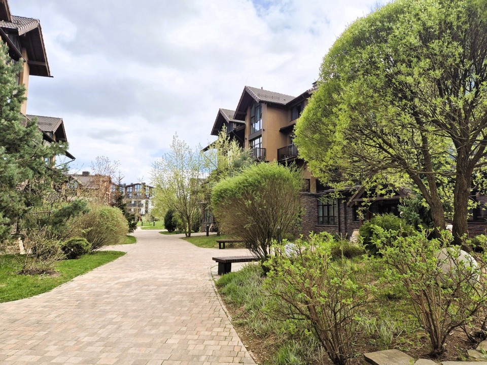 Продается 3-комнатная квартира, площадью 119.10 кв.м. Московская область, Истра городской округ, село Павловская Слобода, улица Изумрудная, дом 4к4