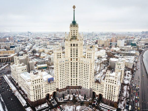 Продается 4-комнатная квартира, площадью 95.50 кв.м. Москва, набережная Котельническая, дом 1/15квк