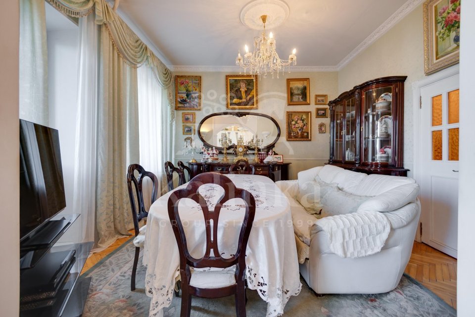 Продается 3-комнатная квартира, площадью 101.00 кв.м. Москва, переулок Вишняковский, дом 23