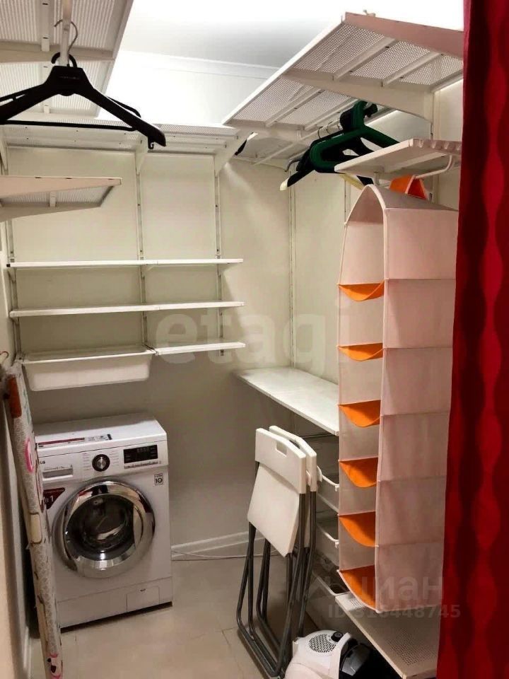 Продается 1-комнатная квартира, площадью 33.00 кв.м. Москва, улица Ярцевская, дом 24к1