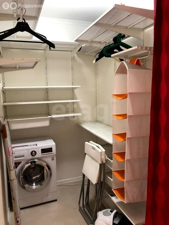 Продается 1-комнатная квартира, площадью 33.00 кв.м. Москва, улица Ярцевская, дом 24к1