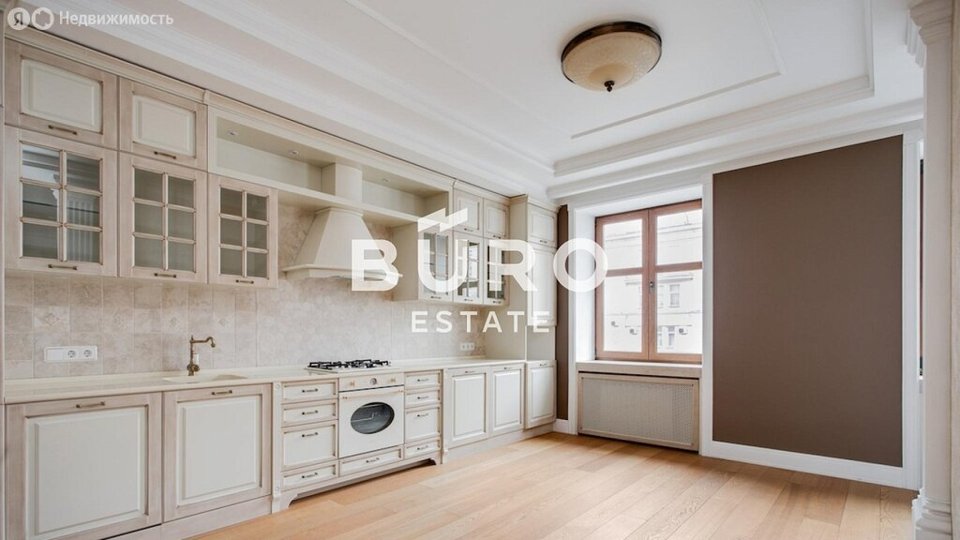 Продается 4-комнатная квартира, площадью 129.00 кв.м. Москва, улица Большая Садовая, дом 5к1