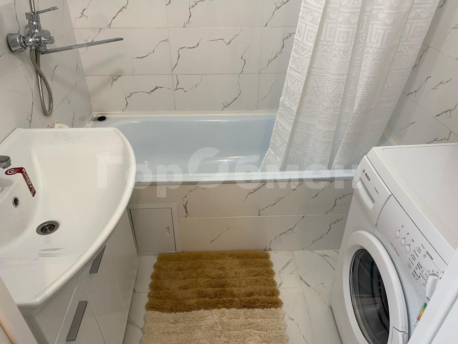 Продается 1-комнатная квартира, площадью 38.80 кв.м. Москва, улица Академика Бакулева, дом 10