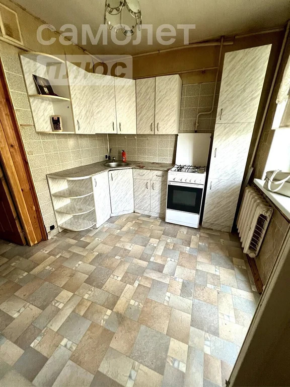 Продается 1-комнатная квартира, площадью 33.20 кв.м. Московская область, Луховицы городской округ, город Луховицы, улица Садовая, дом 6