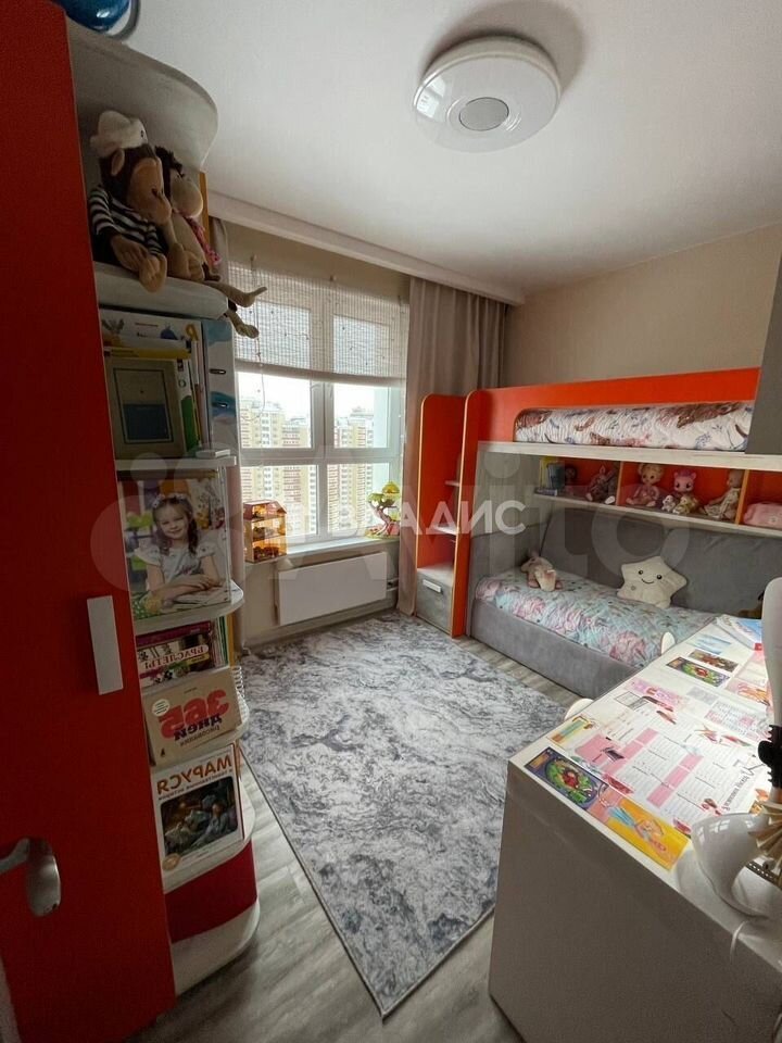 Продается 2-комнатная квартира, площадью 58.00 кв.м. Москва, улица Парковая, дом 2