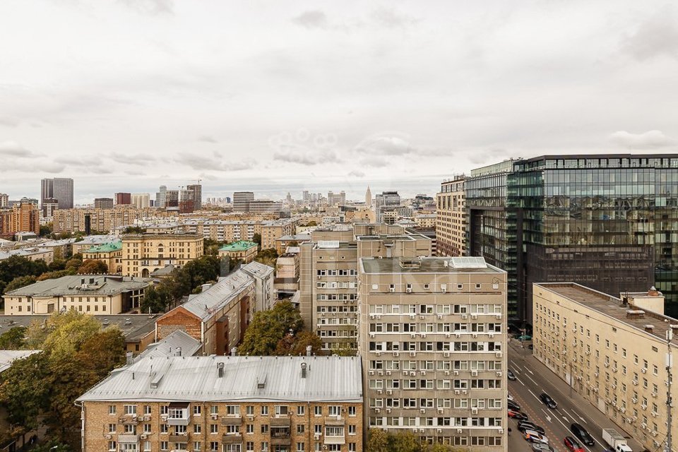 Продается 2-комнатная квартира, площадью 59.60 кв.м. Москва, улица Большая Садовая