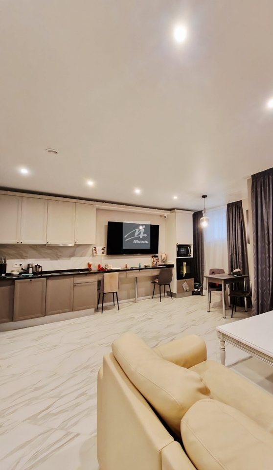 Продается 2-комнатная квартира, площадью 46.00 кв.м. Москва, улица Береговая, дом 8к2