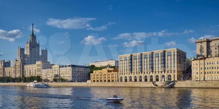 Продается 3-комнатная квартира, площадью 169.30 кв.м. Москва, набережная Котельническая, дом 21