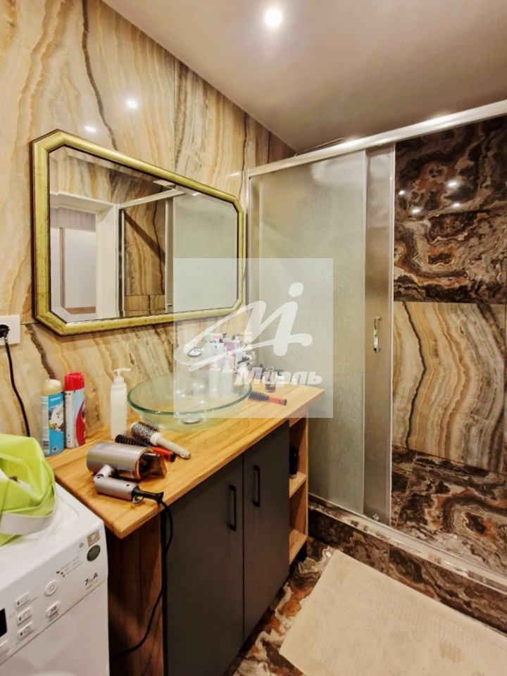 Продается 2-комнатная квартира, площадью 46.00 кв.м. Москва, улица Береговая, дом 8к2