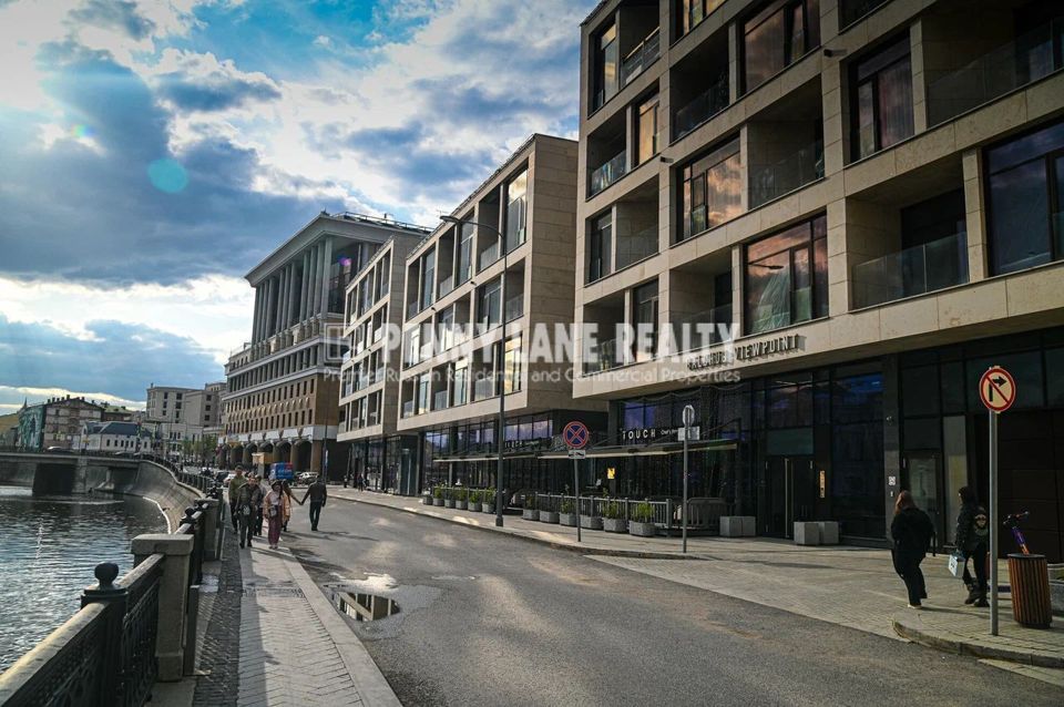 Продается 3-комнатная квартира, площадью 125.00 кв.м. Москва, набережная Садовническая, дом 7