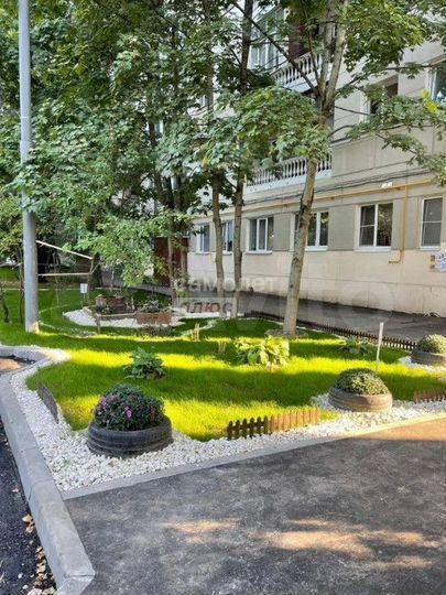 Продается 3-комнатная квартира, площадью 63.00 кв.м. Москва, улица Маршала Василевского, дом 13к1