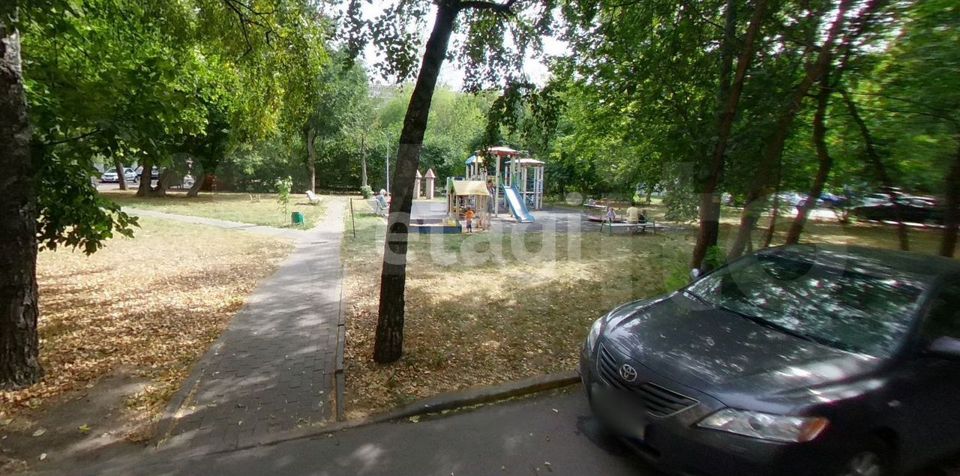 Продается 2-комнатная квартира, площадью 72.00 кв.м. Москва, улица Маршала Василевского, дом 5к1