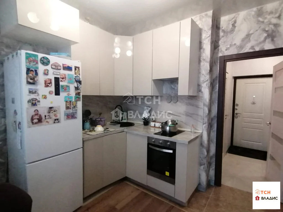 Продается 1-комнатная квартира, площадью 34.20 кв.м. Московская область, Лосино-Петровский городской округ, поселок Свердловский, улица Строителей