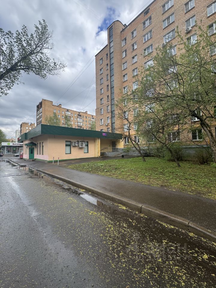 Продается 2-комнатная квартира, площадью 35.00 кв.м. Москва, улица Просторная, дом 2