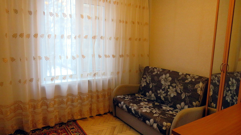 Продается 3-комнатная квартира, площадью 50.00 кв.м. Москва, улица Академика Комарова, дом 1В