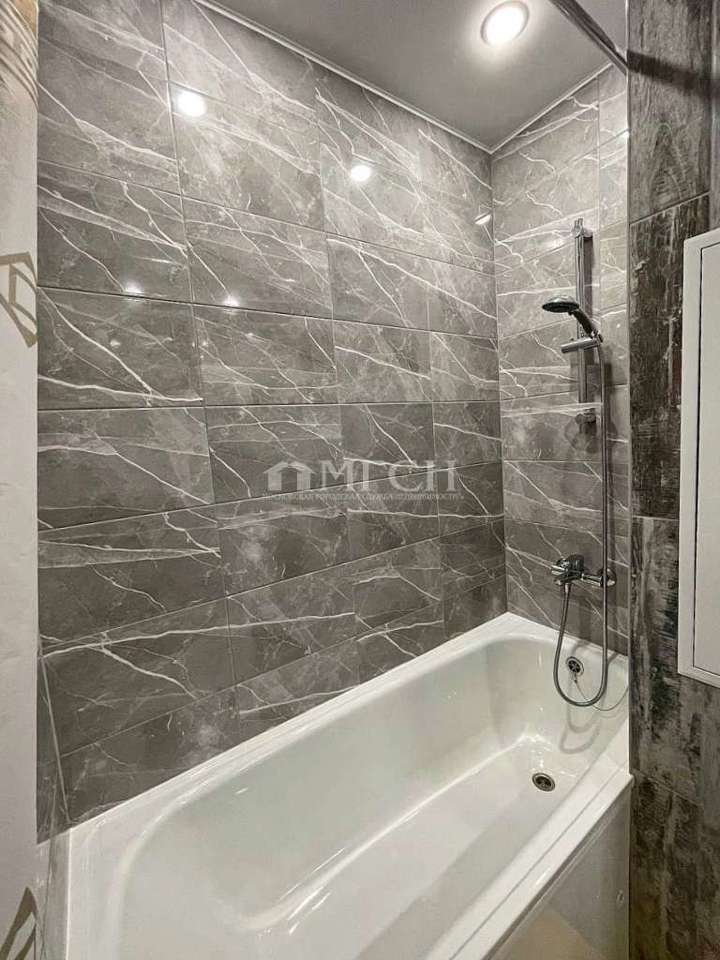 Продается 1-комнатная квартира, площадью 30.00 кв.м. Московская область, Щёлковский район, деревня Большие Жеребцы, микрорайон Восточный, дом 1к7