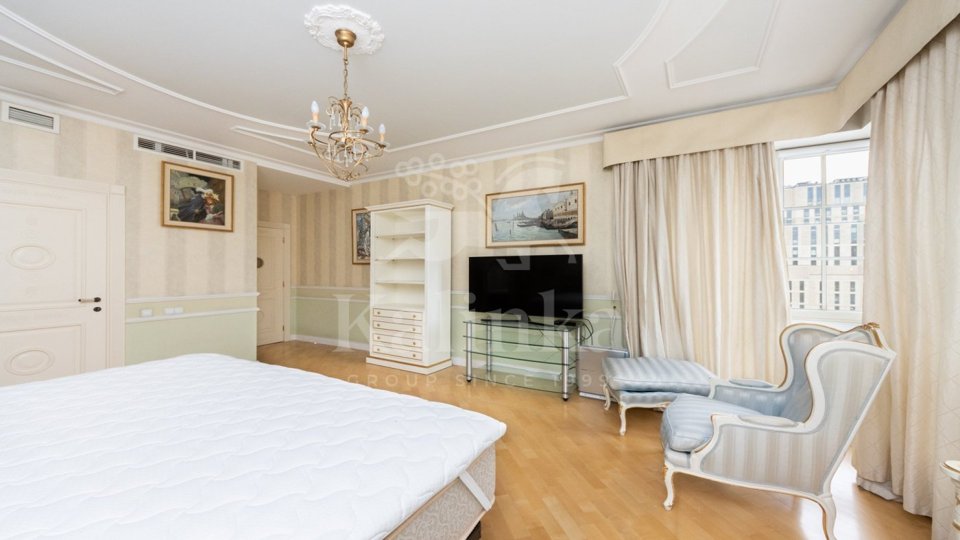 Продается 3-комнатная квартира, площадью 173.10 кв.м. Москва, переулок 1-й Смоленский, дом 17