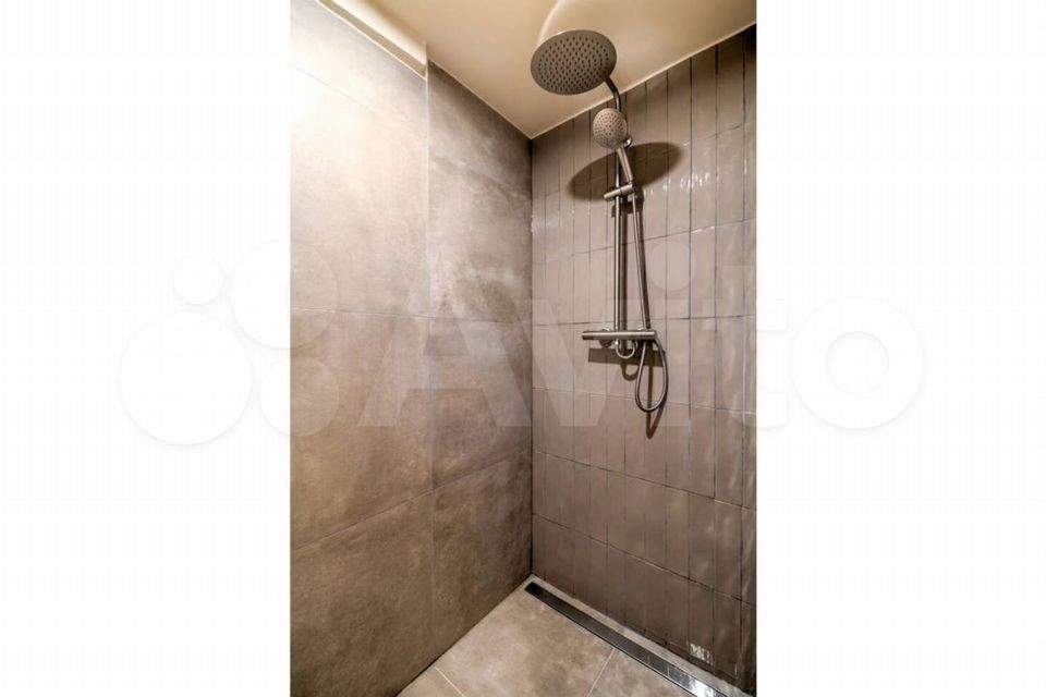 Продается 3-комнатная квартира, площадью 169.00 кв.м. Москва, переулок Зачатьевский 1-й, дом 5