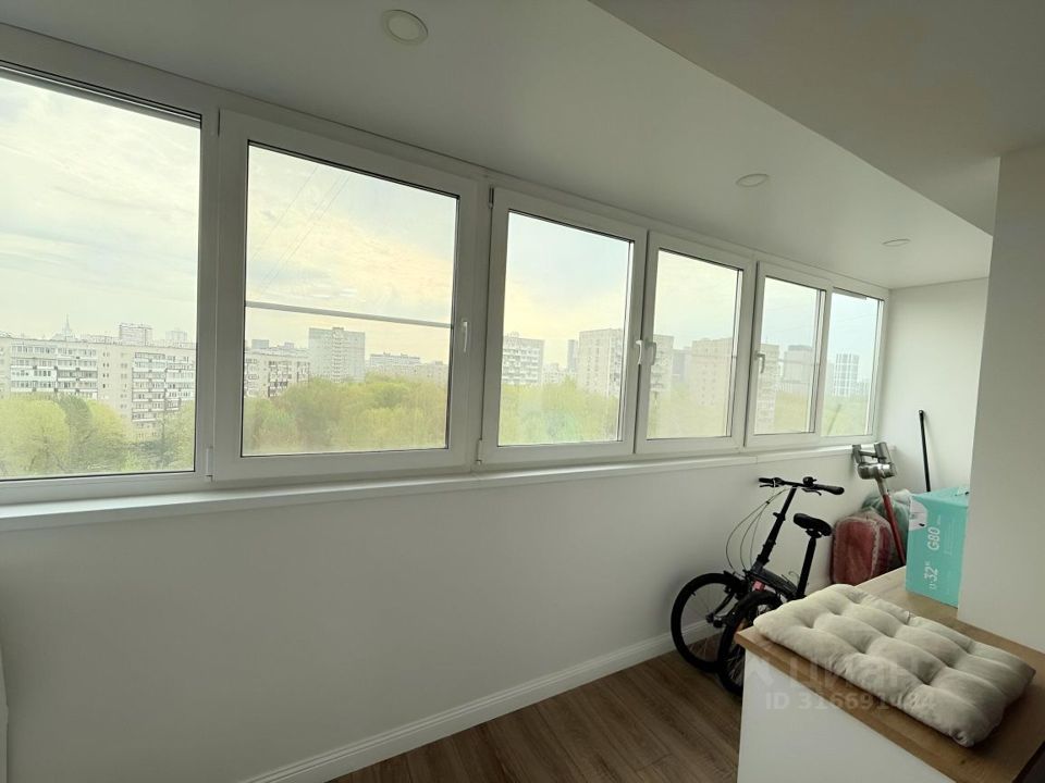 Продается 2-комнатная квартира, площадью 45.00 кв.м. Москва, улица Нежинская, дом 19к1