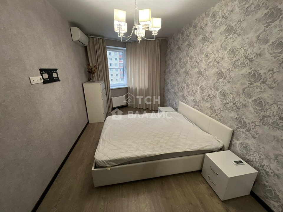 Продается 2-комнатная квартира, площадью 56.60 кв.м. Московская область, Лосино-Петровский городской округ, поселок Свердловский, улица Молодежная, дом 4