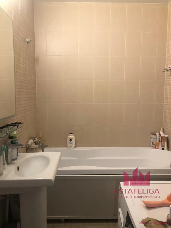 Продается 1-комнатная квартира, площадью 34.00 кв.м. Москва, улица Парковая, дом 1