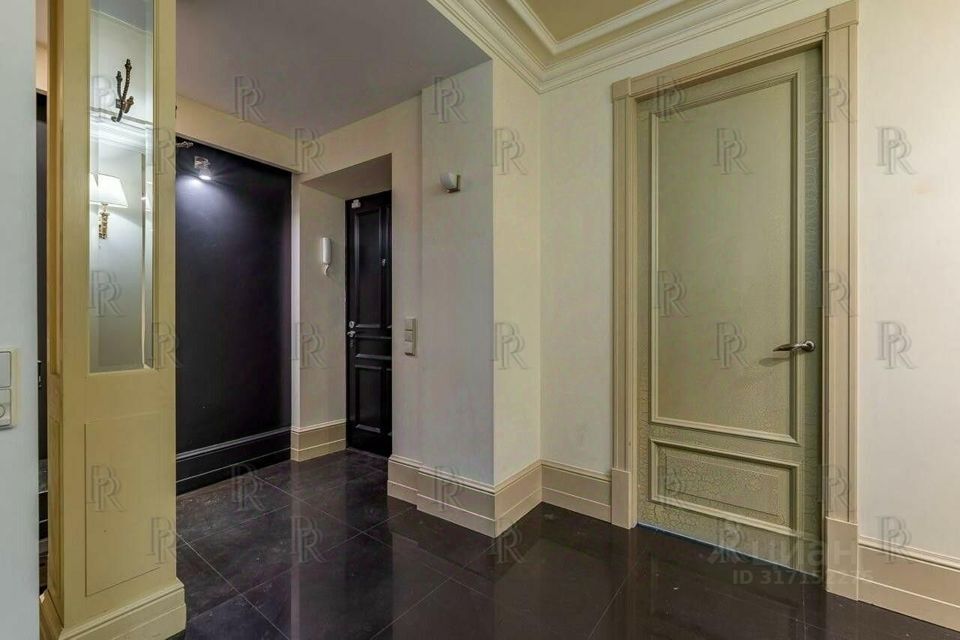 Продается 3-комнатная квартира, площадью 90.00 кв.м. Москва, переулок Козихинский Большой, дом 19/6