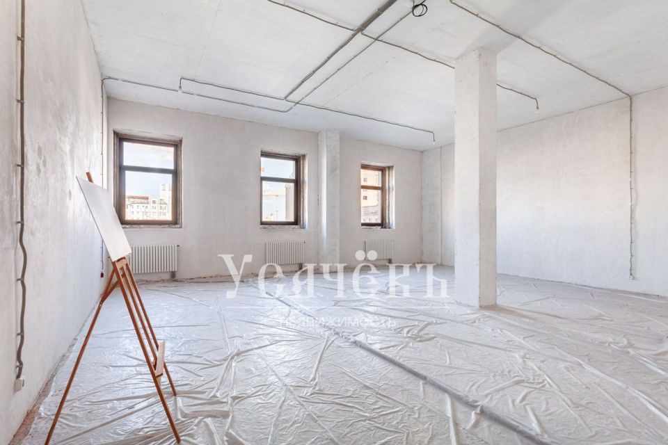 Продается 5-комнатная квартира, площадью 204.40 кв.м. Москва, улица Поварская, дом 8/1к1