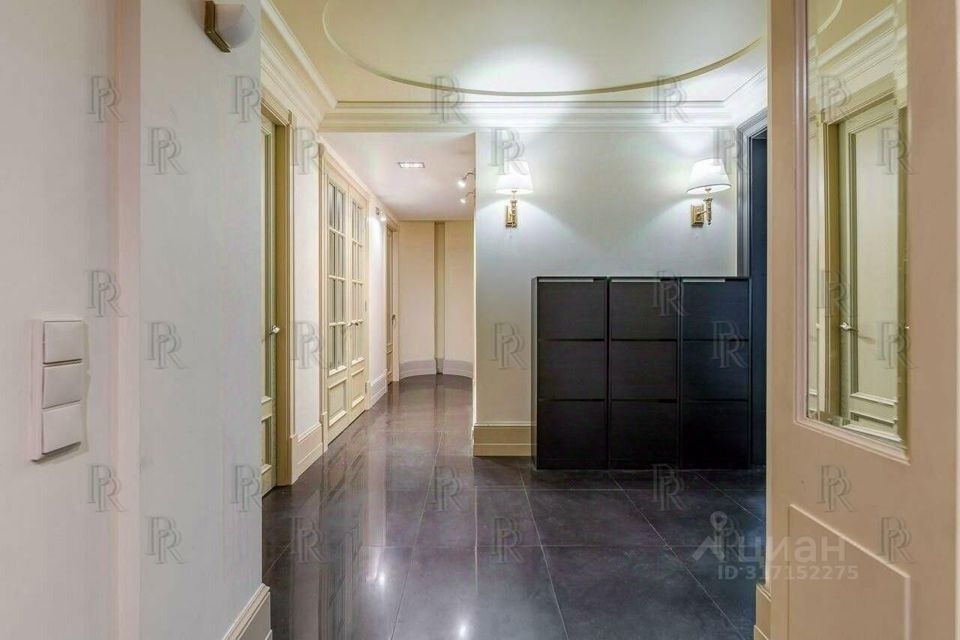 Продается 3-комнатная квартира, площадью 90.00 кв.м. Москва, переулок Козихинский Большой, дом 19/6