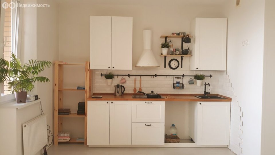 Продается 1-комнатная квартира, площадью 39.90 кв.м. Москва, город Щербинка, улица Барышевская Роща, дом 24