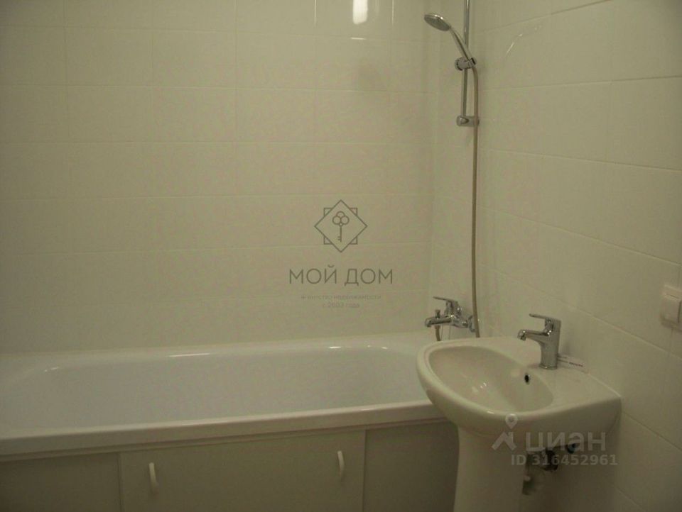 Продается 1-комнатная квартира, площадью 42.90 кв.м. Москва, улица Пресненский Вал