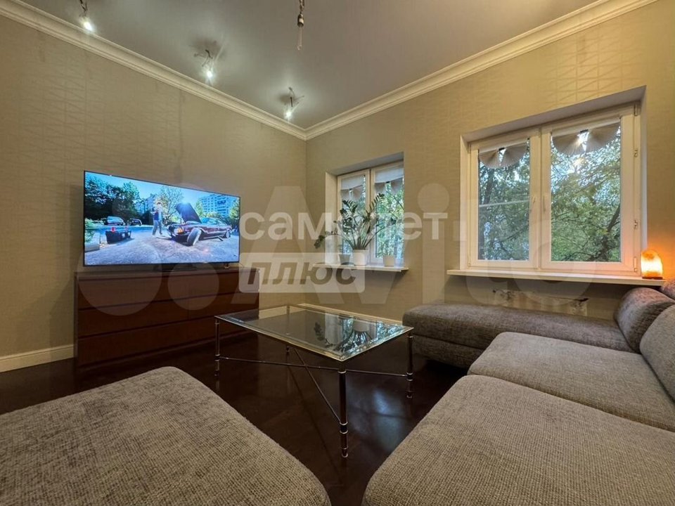 Продается 3-комнатная квартира, площадью 63.00 кв.м. Москва, улица Маршала Василевского, дом 13к1