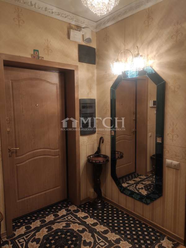 Продается 3-комнатная квартира, площадью 55.60 кв.м. Москва, улица Кожуховская 5-я, дом 34к1