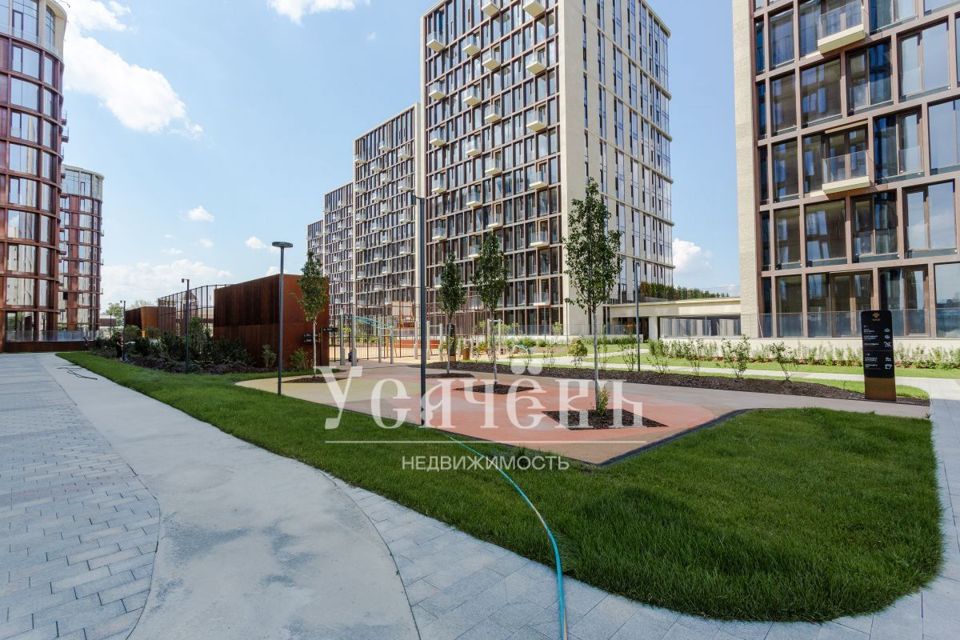 Продается 4-комнатная квартира, площадью 150.00 кв.м. Москва, улица Братьев Фонченко