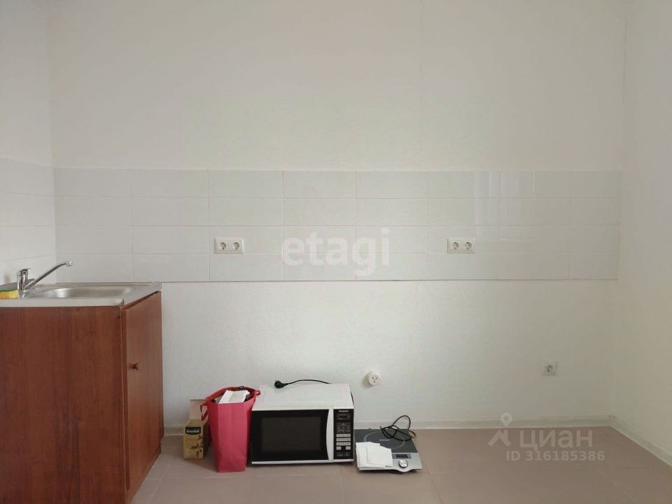 Продается 2-комнатная квартира, площадью 56.40 кв.м. Москва, улица Ереванская, дом 8к2