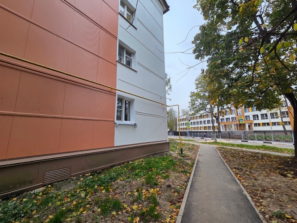 Продается 2-комнатная квартира, площадью 42.00 кв.м. Московская область, Наро-Фоминский городской округ, поселок Молодежный, дом 4