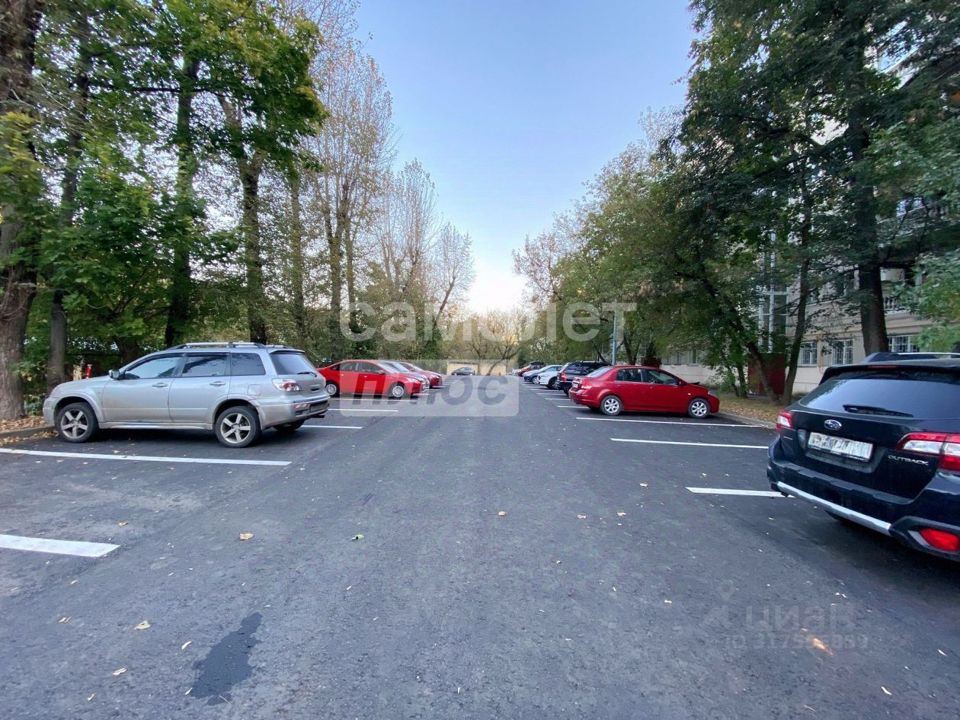 Продается 3-комнатная квартира, площадью 63.00 кв.м. Москва, улица Маршала Василевского, дом 13к1