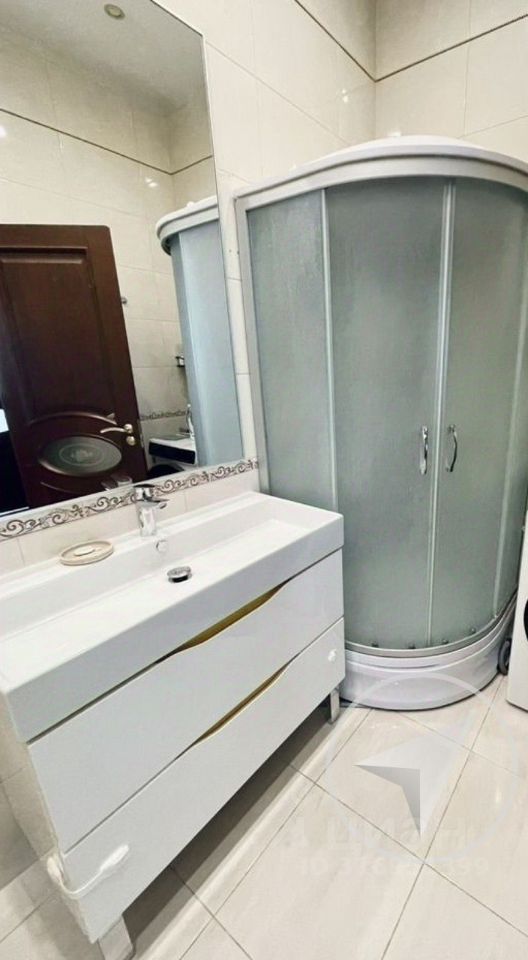 Продается 3-комнатная квартира, площадью 87.90 кв.м. Москва, улица Новый Арбат, дом 30/9