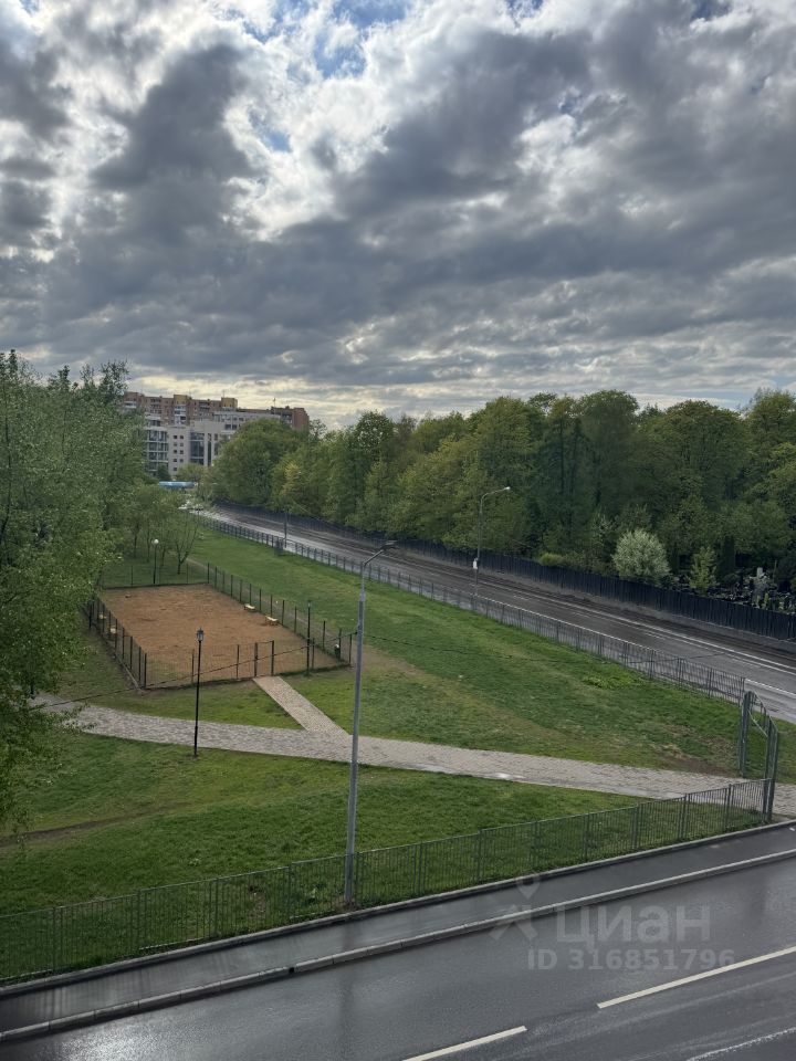 Продается 2-комнатная квартира, площадью 35.00 кв.м. Москва, улица Просторная, дом 2