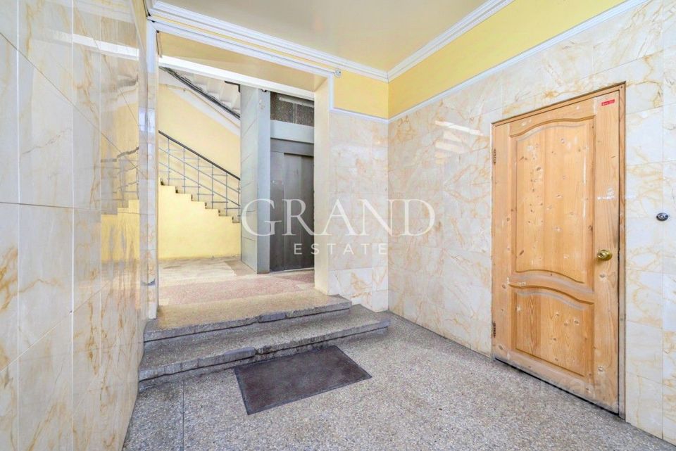 Продается 3-комнатная квартира, площадью 90.00 кв.м. Москва, переулок Козихинский Большой, дом 19/6