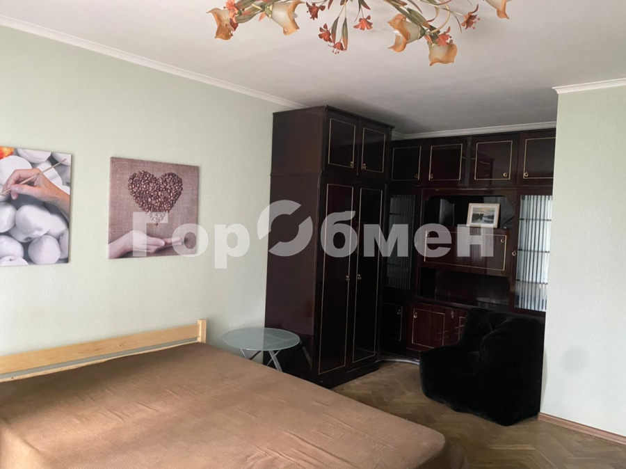 Продается 1-комнатная квартира, площадью 32.90 кв.м. Москва, Можайское шоссе, дом 20к1