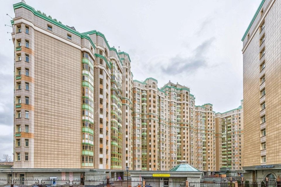 Продается 4-комнатная квартира, площадью 186.60 кв.м. Москва, Ломоносовский проспект, дом 25к5