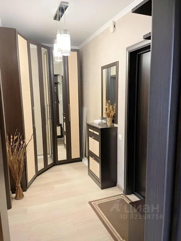 Продается 2-комнатная квартира, площадью 42.00 кв.м. Москва, улица Белореченская, дом 28к2