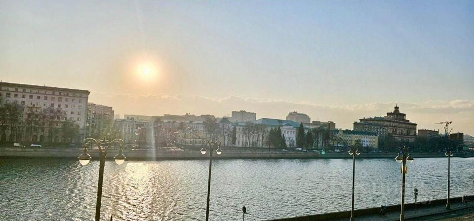 Продается 3-комнатная квартира, площадью 137.50 кв.м. Москва, набережная Котельническая, дом 31