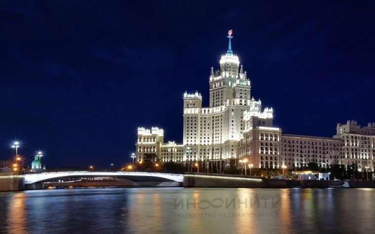 Продается 4-комнатная квартира, площадью 95.50 кв.м. Москва, набережная Котельническая, дом 1/15квк