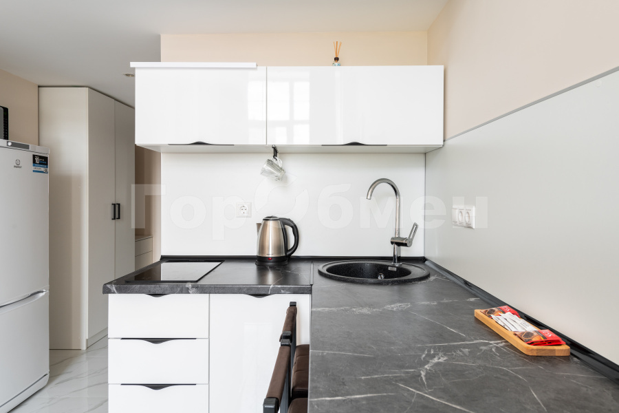 Продается 1-комнатная квартира, площадью 35.00 кв.м. Москва, улица Клары Цеткин, дом 18к3