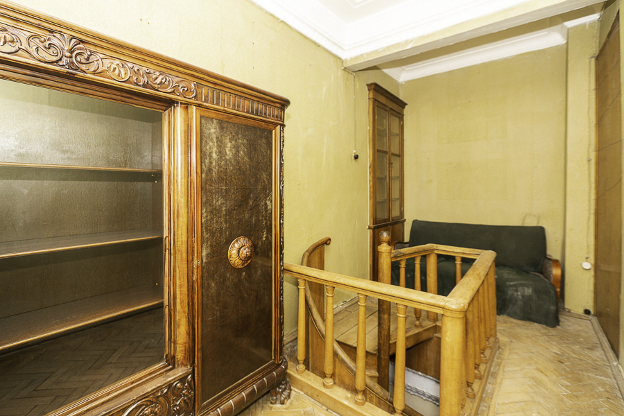 Продается 5-комнатная квартира, площадью 119.60 кв.м. Москва, улица Тверская, дом 19А
