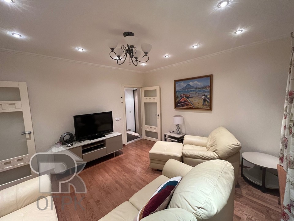 Продается 3-комнатная квартира, площадью 74.30 кв.м. Москва, переулок Нижний Кисельный