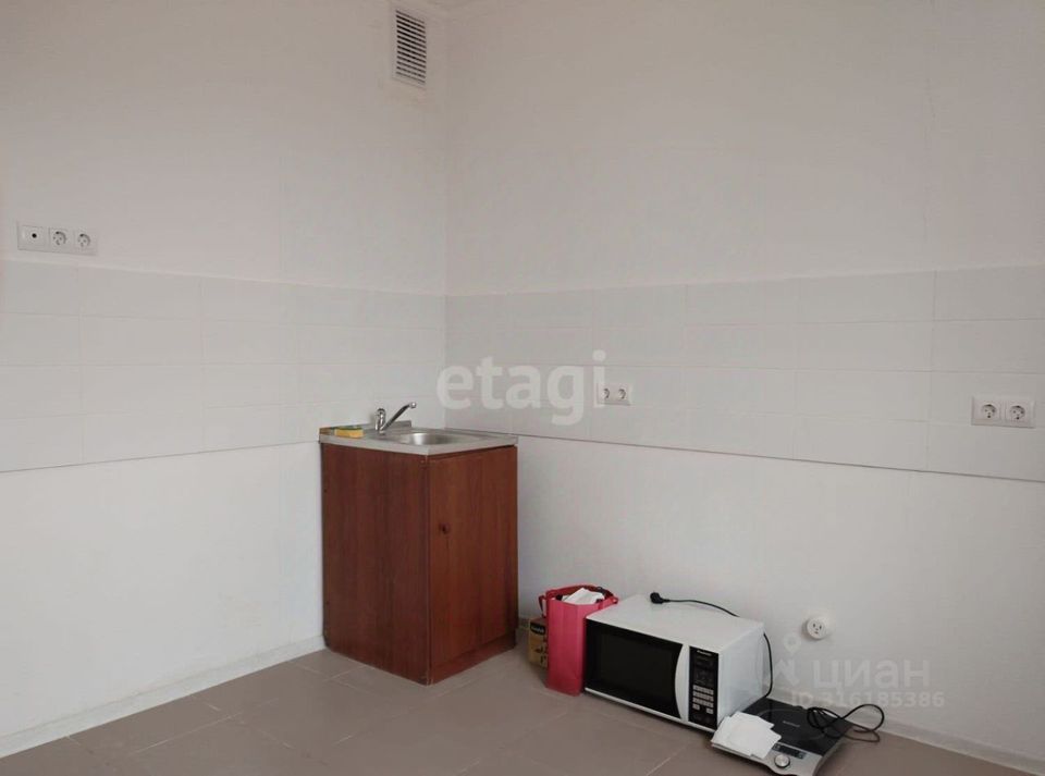 Продается 2-комнатная квартира, площадью 56.40 кв.м. Москва, улица Ереванская, дом 8к2